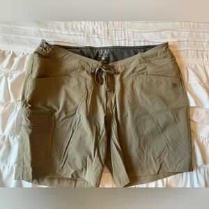 Mountain Hardware Shorts